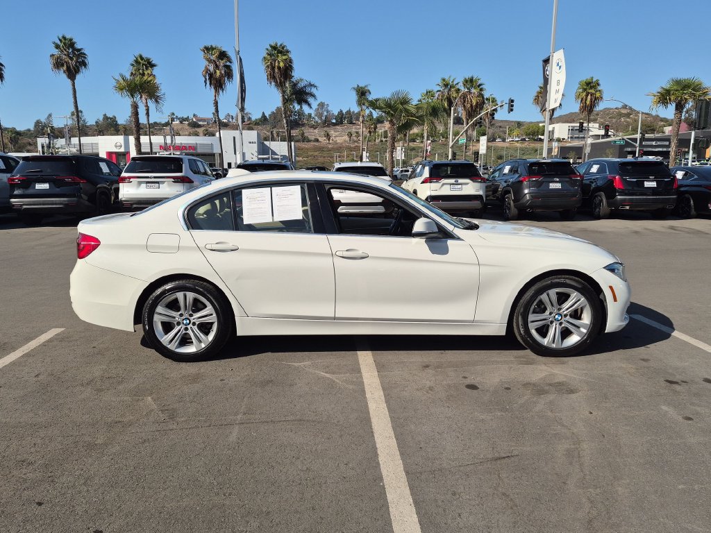 Used 2016 BMW 328i xDrive Sedan AWD/4WD image 3