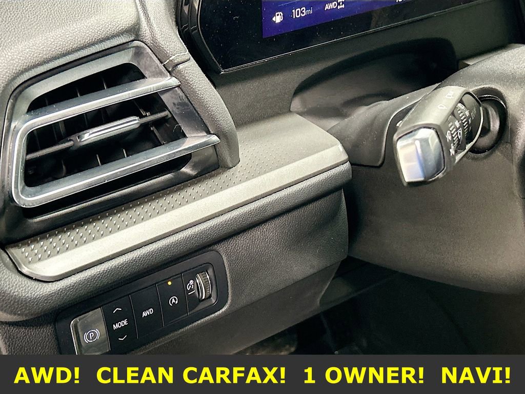 Used 2025 Chevrolet Traverse LT image 10