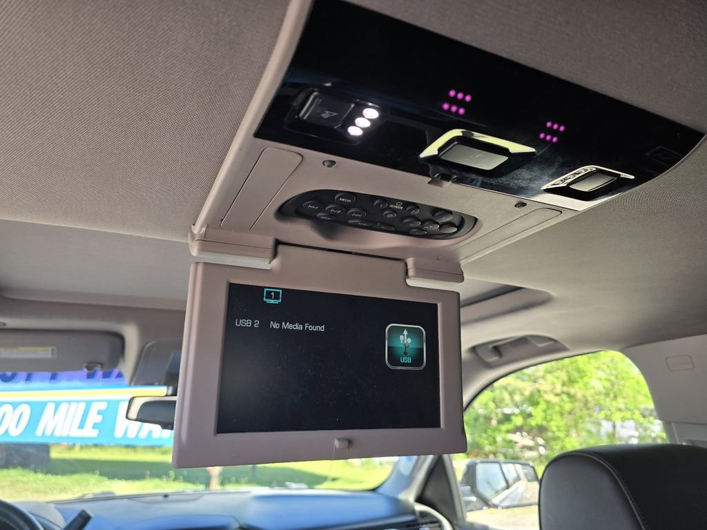 Used 2020 GMC Yukon Denali w/ Open Road Package RWD image 24