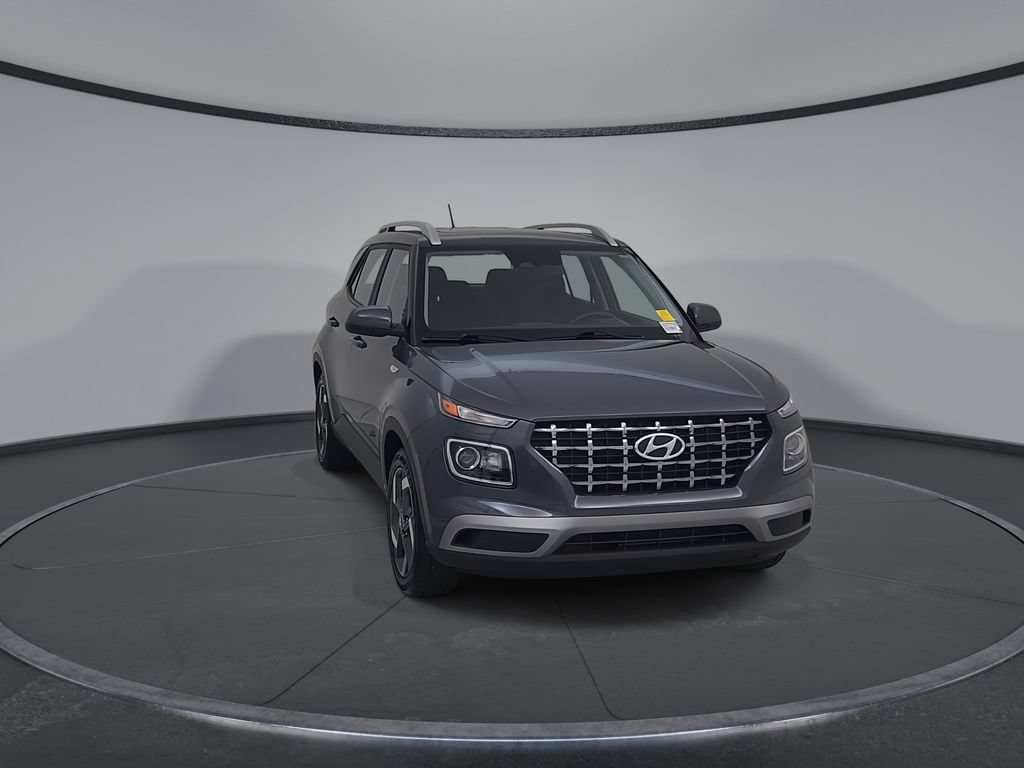 Used 2025 Hyundai Venue SEL FWD image 4