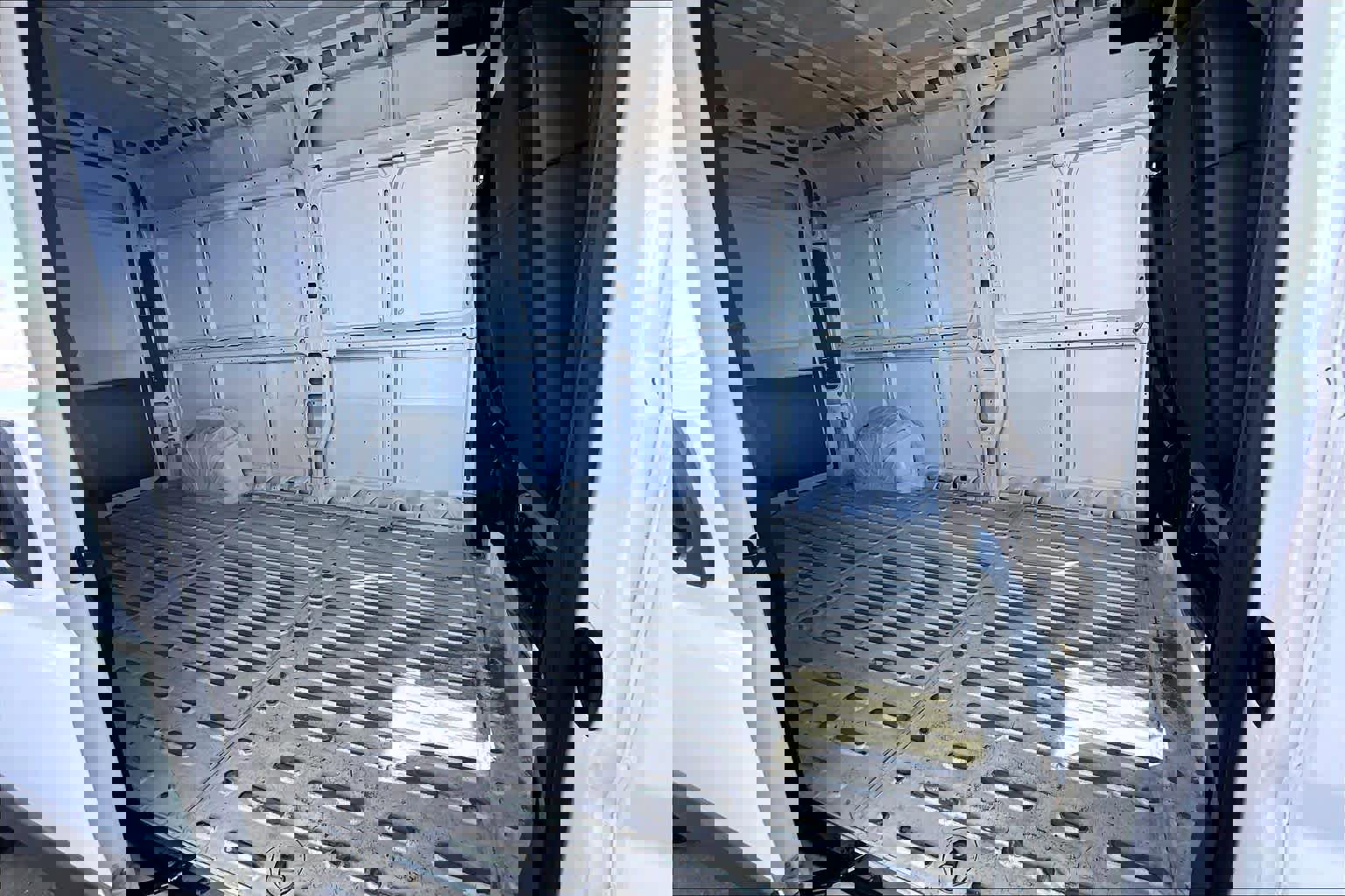 Used 2023 RAM ProMaster 2500 w/ Convenience Group image 20