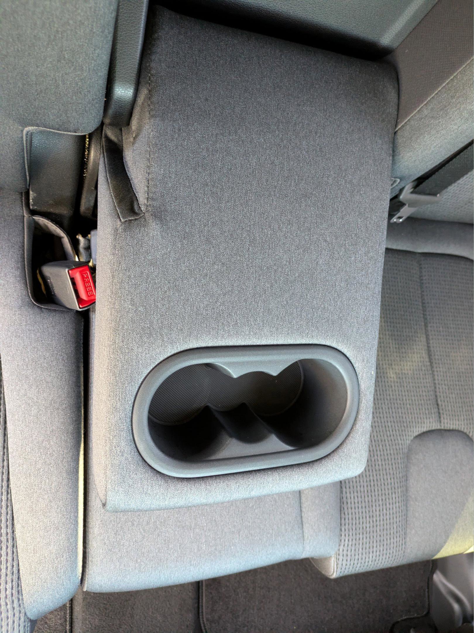 Used 2019 Hyundai Santa Fe SE image 10