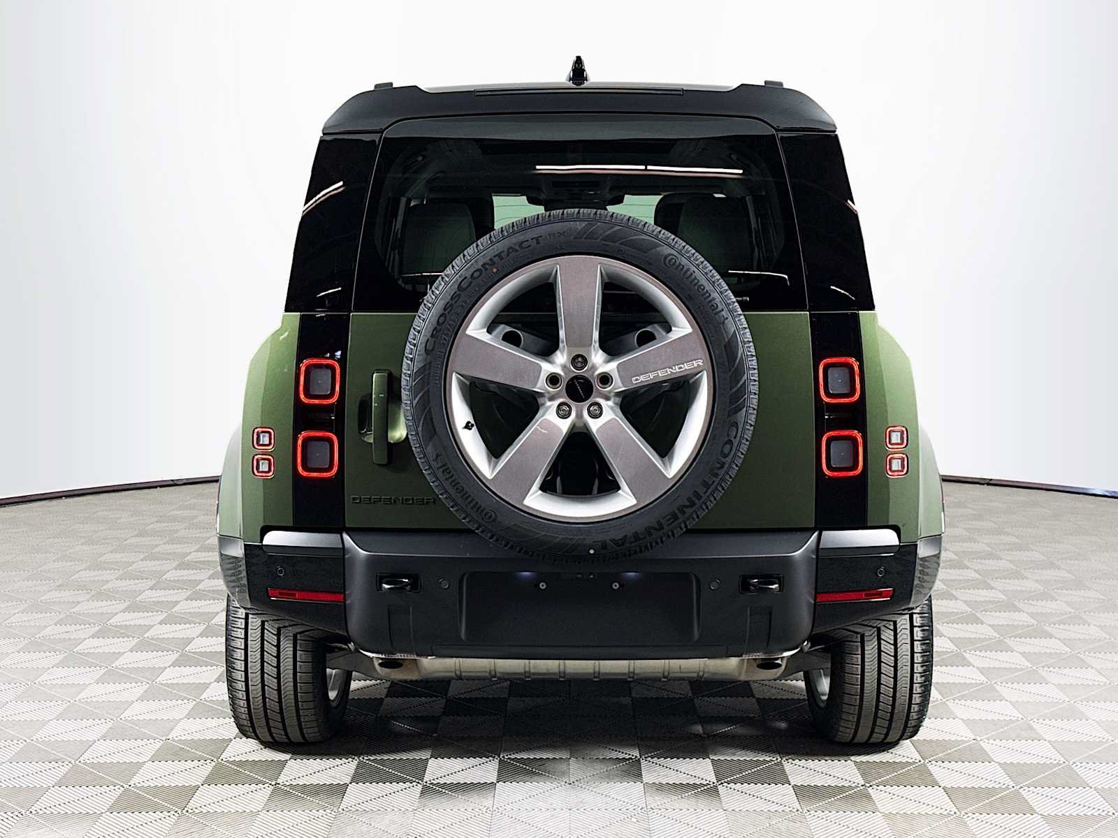 New 2026 Land Rover Defender 110 X-Dynamic SE AWD/4WD image 6
