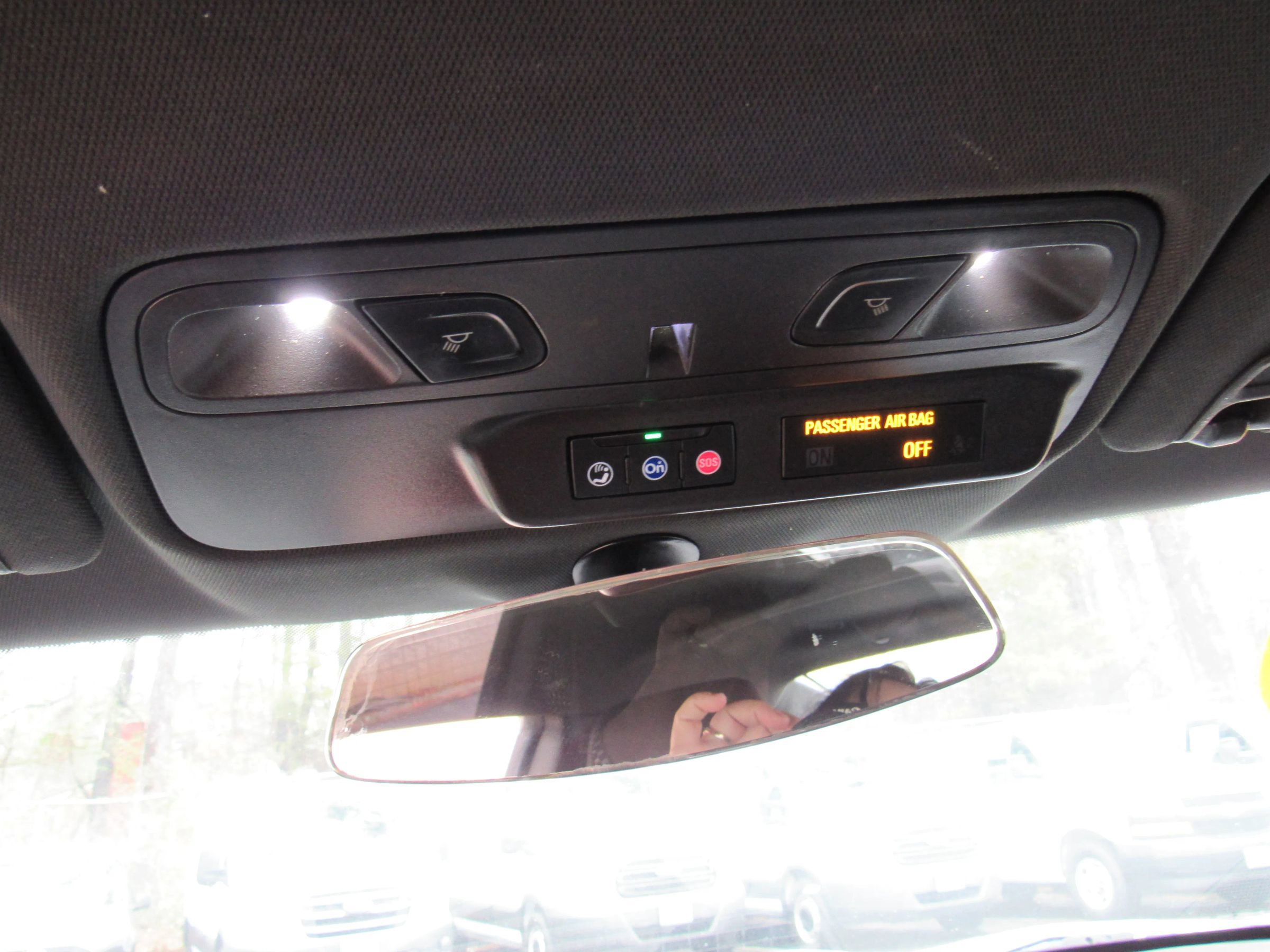 Used 2019 Chevrolet Camaro LT image 15