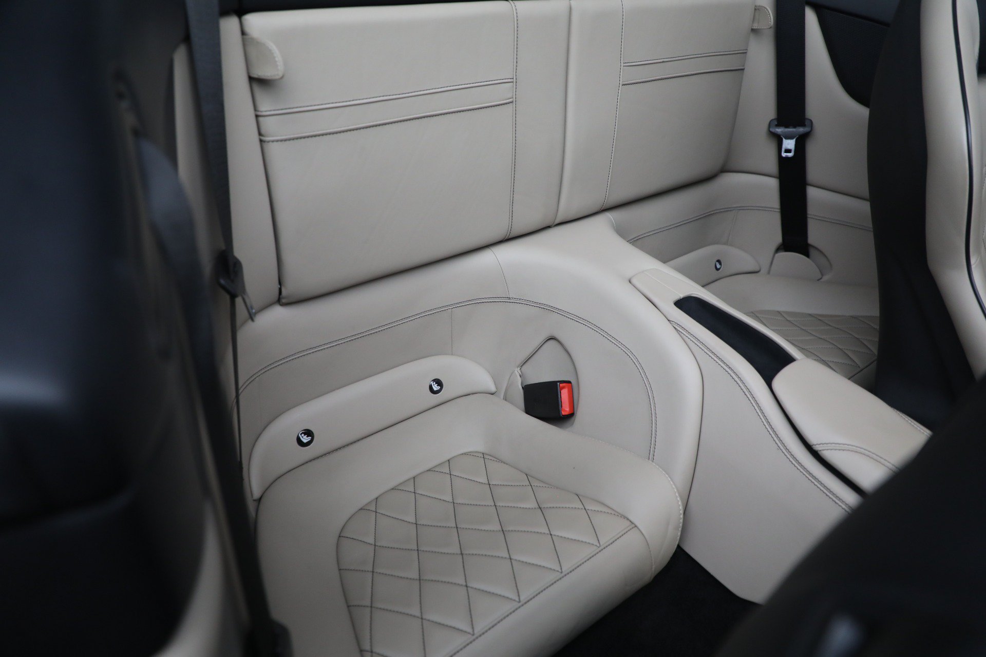 Certified 2016 Ferrari California T RWD image 22