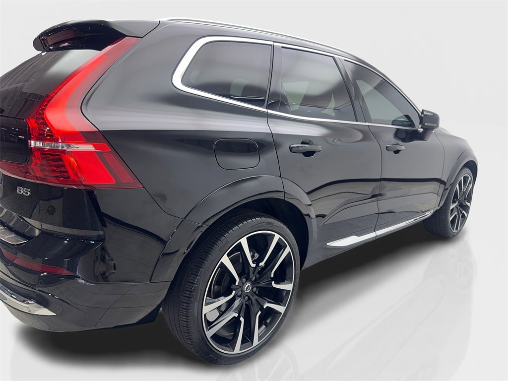 Used 2022 Volvo XC60 B5 Inscription w/ Protection Package Premier image 13