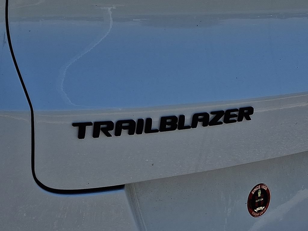 New 2026 Chevrolet TrailBlazer RS w/ Convenience Package FWD image 6