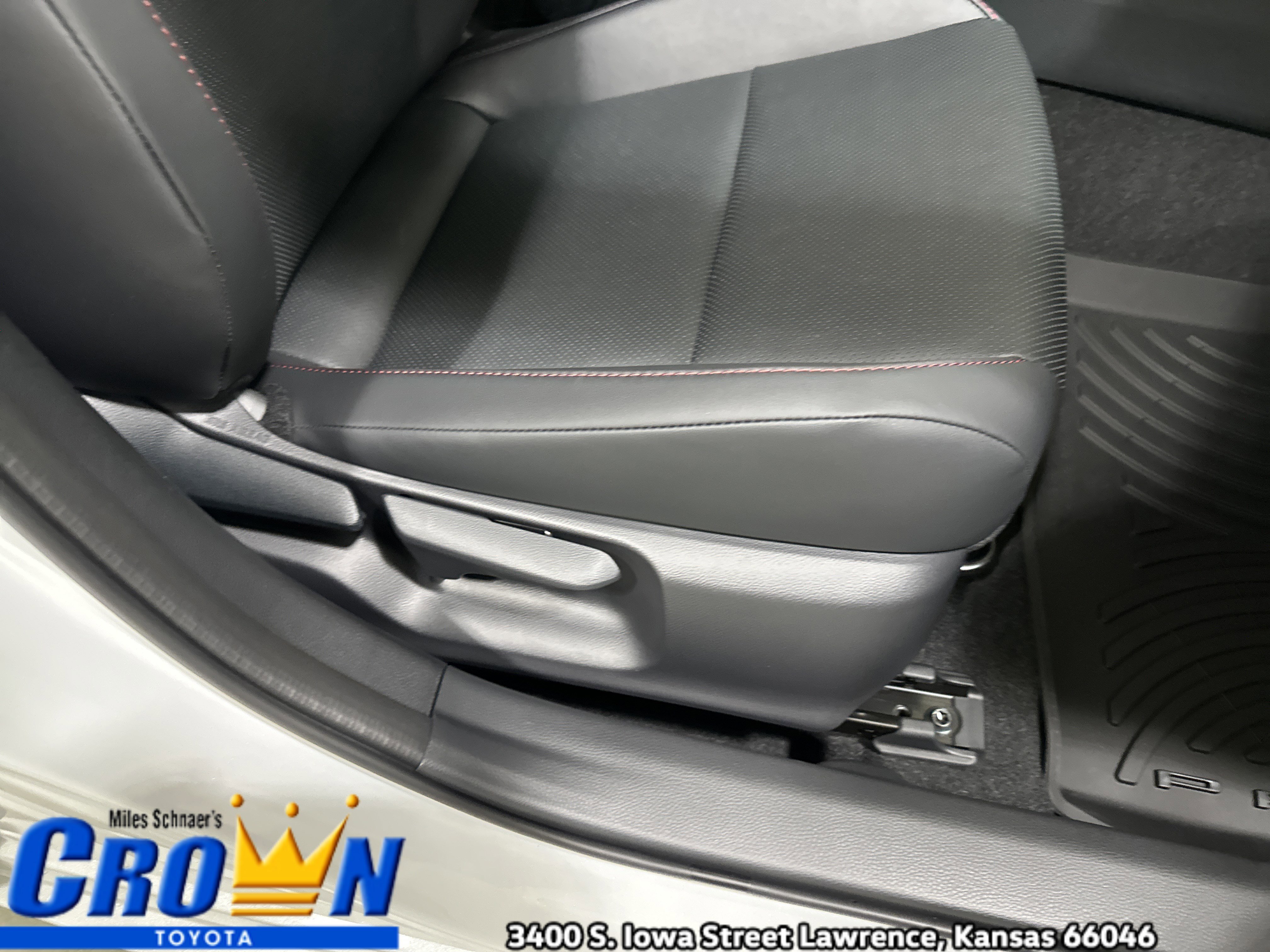 New 2026 Toyota Prius Plug-In Hybrid image 37