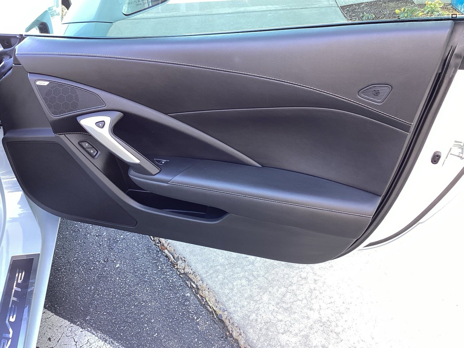 Used 2019 Chevrolet Corvette Stingray Coupe w/ Carbon Flash Badge Package image 24