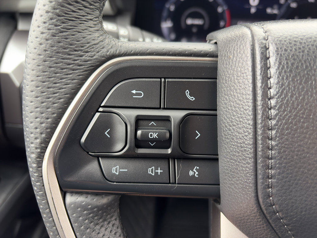 Used 2025 Toyota Tacoma TRD Off-Road image 21