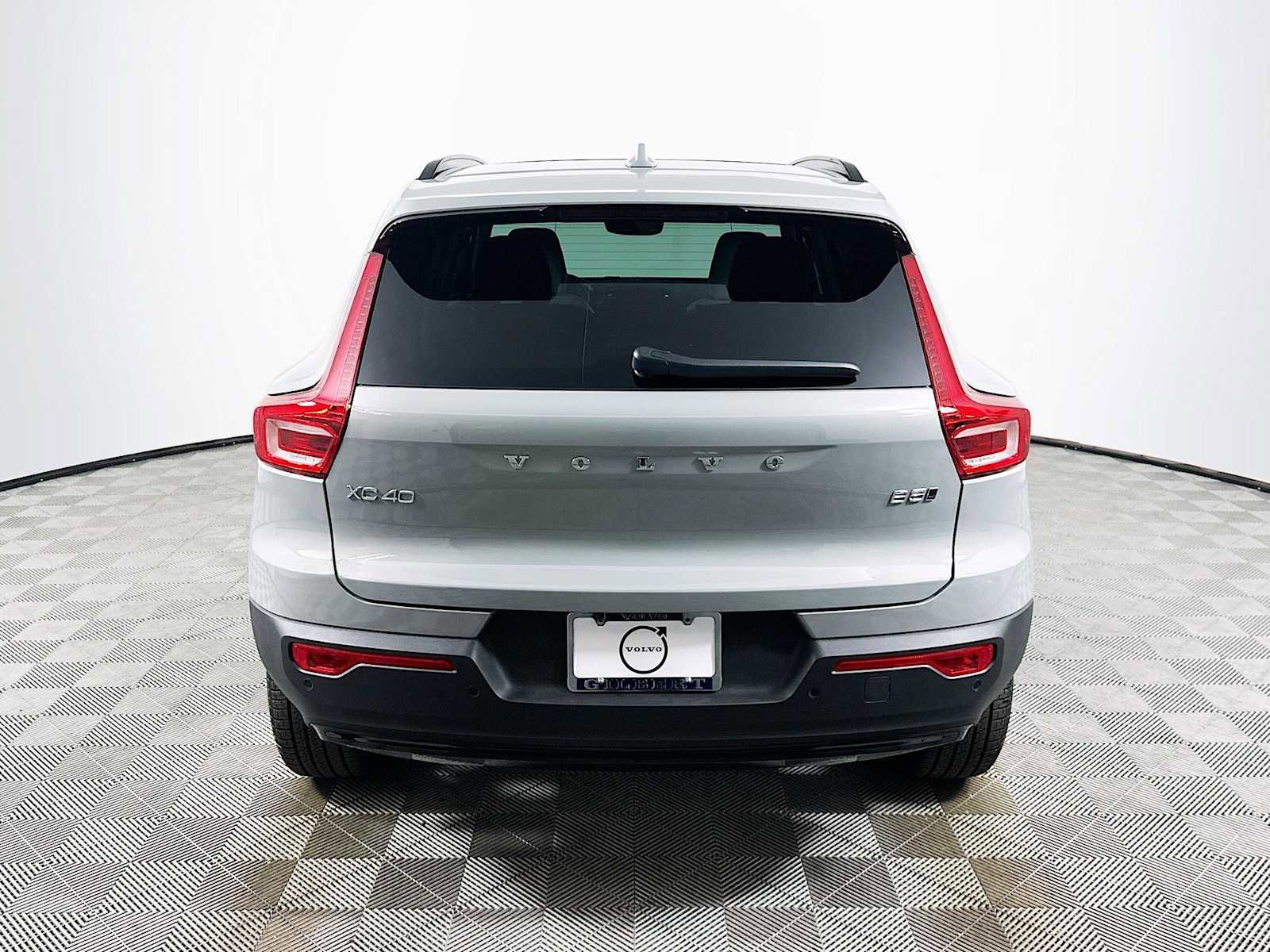 New 2026 Volvo XC40 B5 Ultra w/ Climate Package AWD/4WD image 6