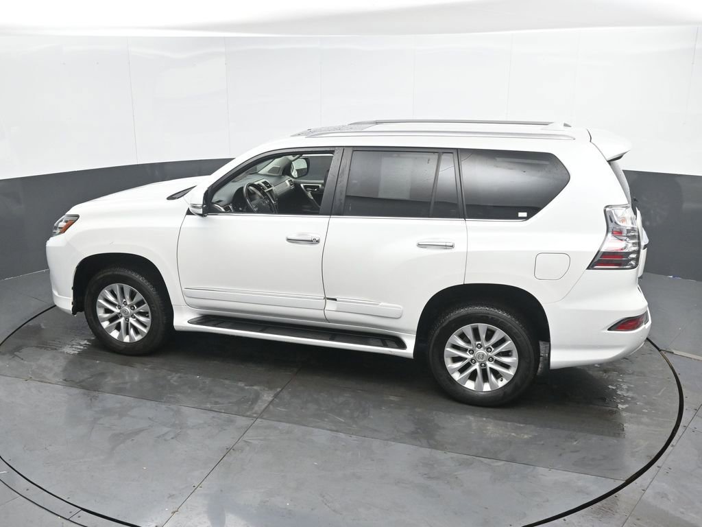Used 2019 Lexus GX 460 image 41
