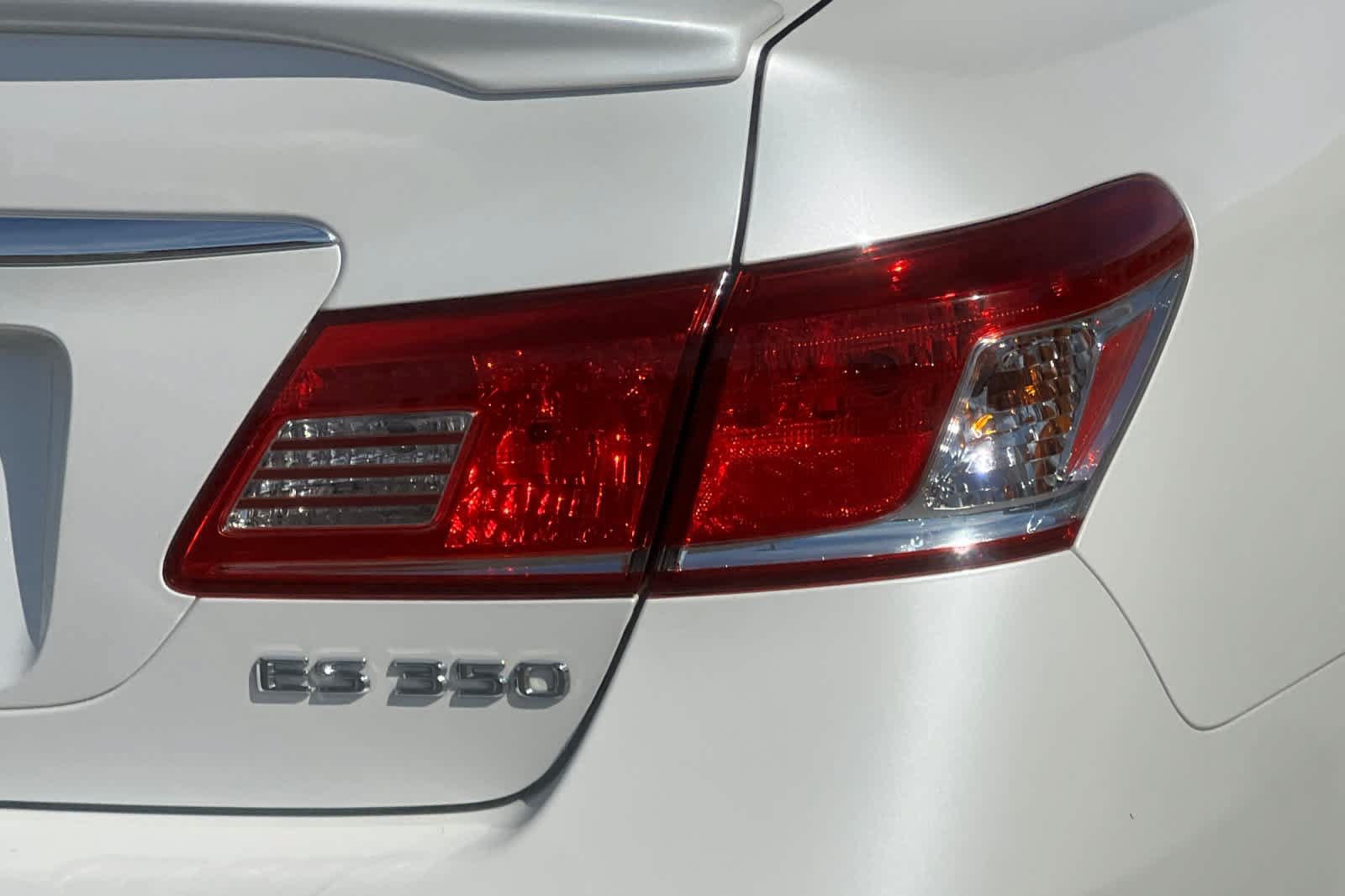 Used 2011 Lexus ES 350 FWD image 32