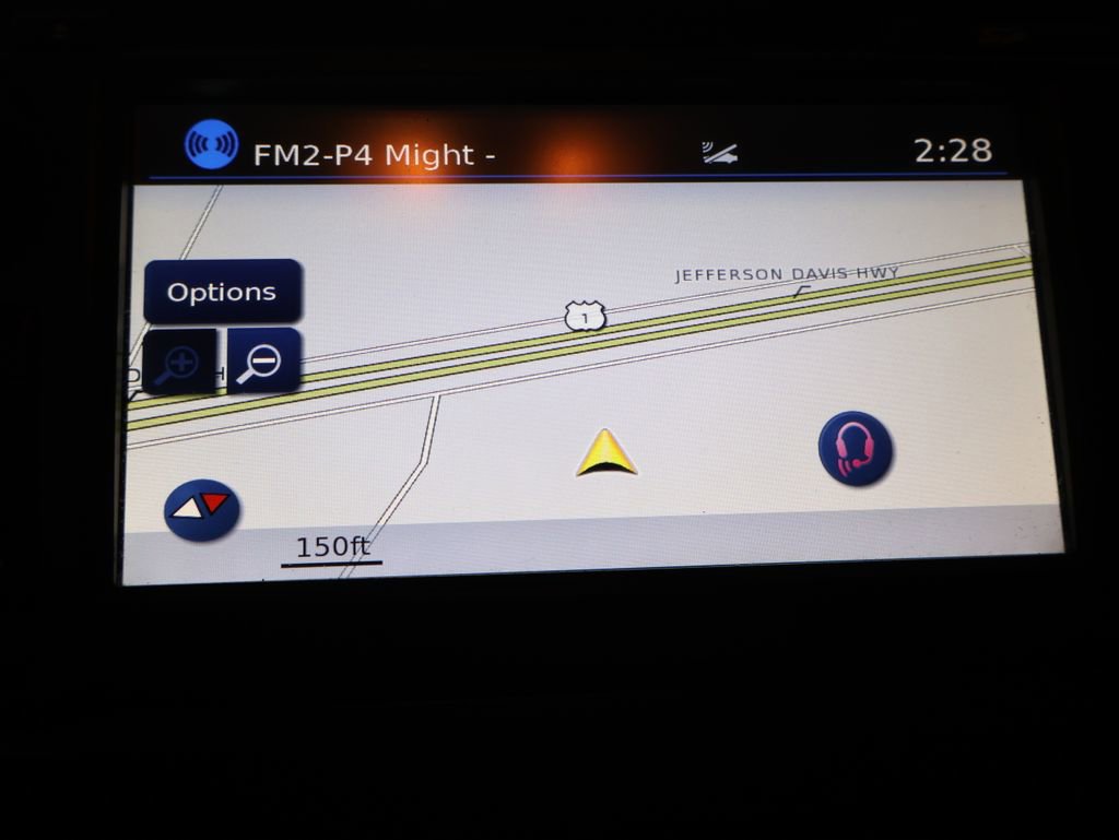 Used 2017 Nissan Titan SL image 22