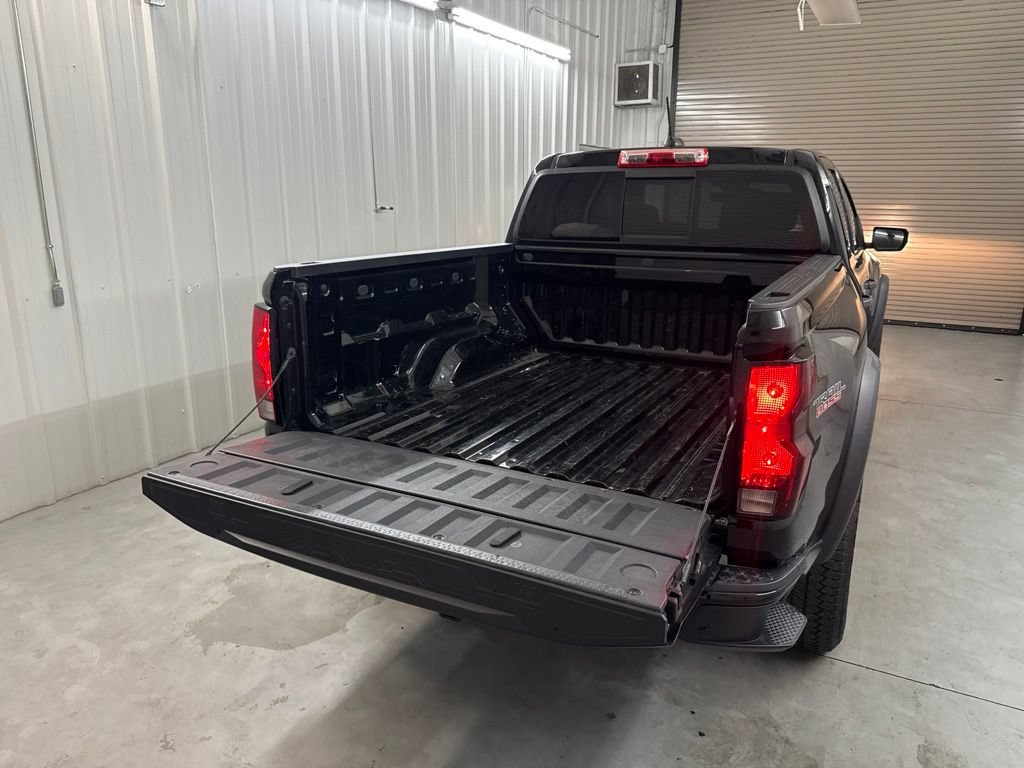 Used 2023 Chevrolet Colorado Trail Boss w/ Advanced Trailering Package AWD/4WD image 25