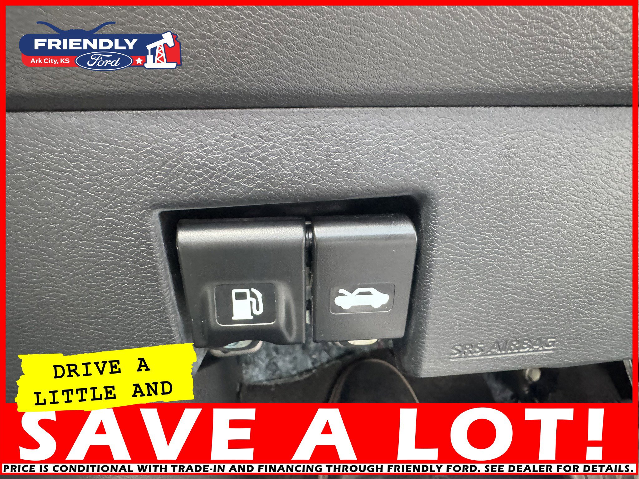 Used 2023 Nissan Versa SV image 21