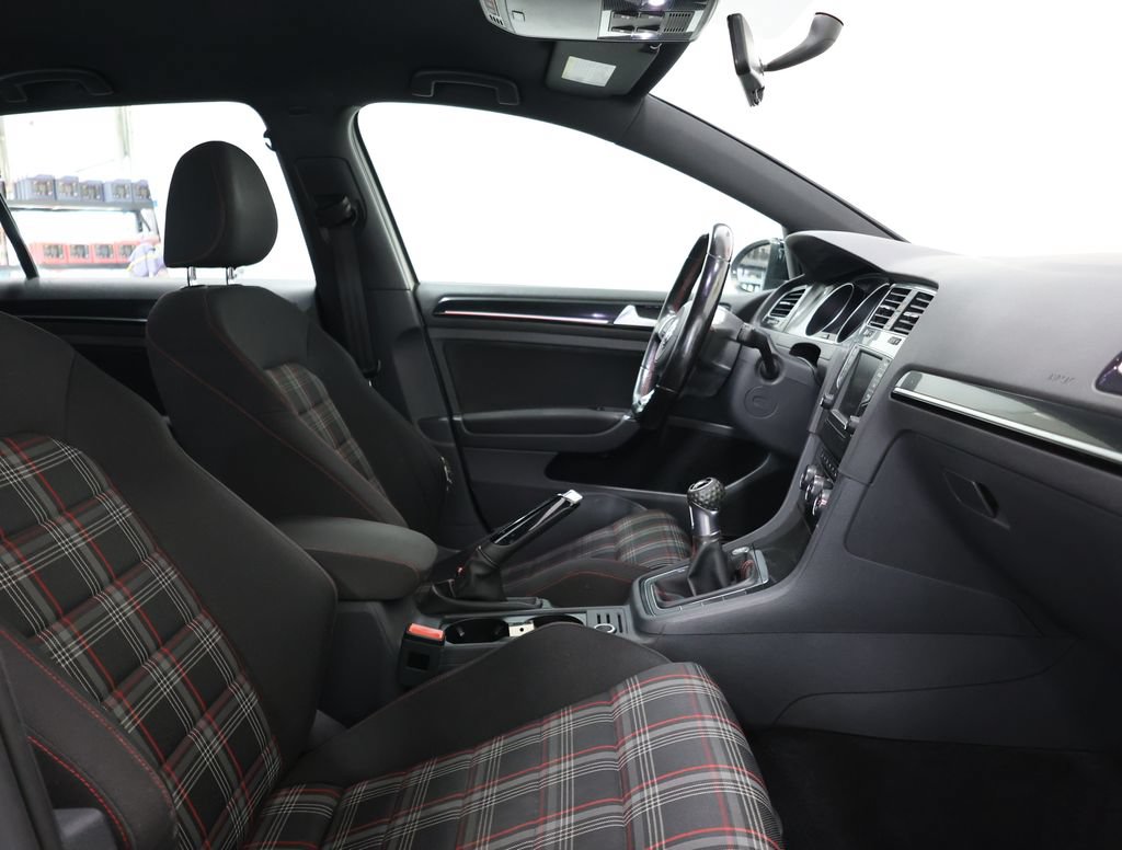 Used 2017 Volkswagen GTI Sport FWD image 21