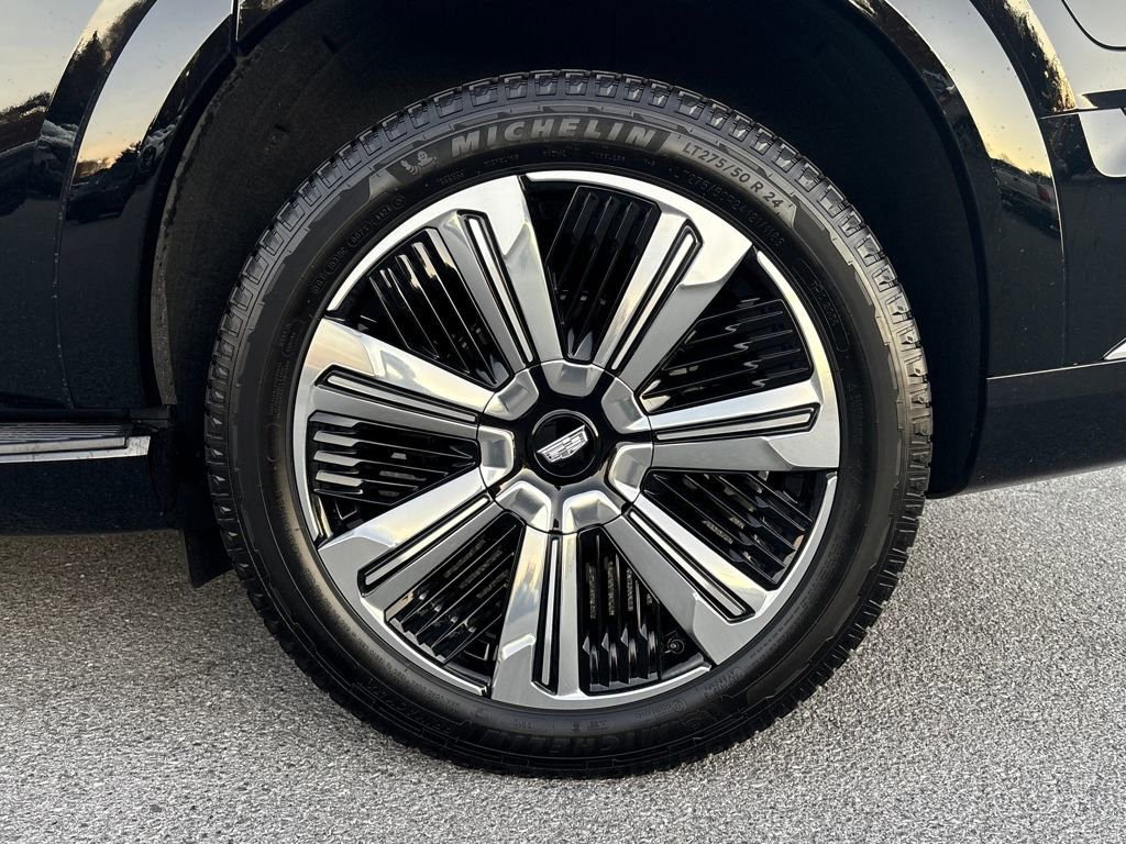 New 2025 Cadillac Escalade IQ Luxury 2 image 13