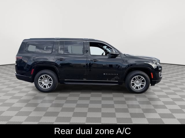 Used 2023 Jeep Wagoneer 4WD image 11