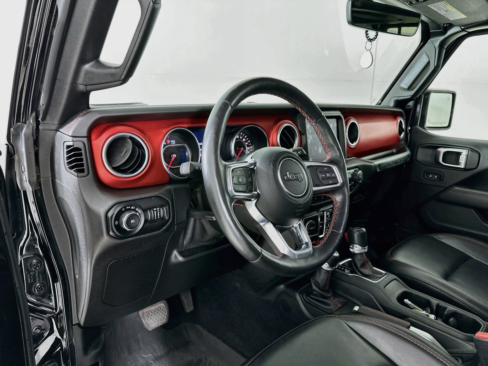 Used 2021 Jeep Wrangler Unlimited Rubicon AWD/4WD image 10