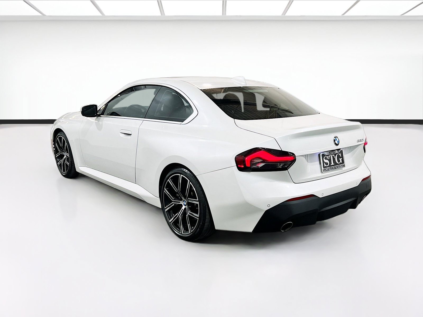 Used 2022 BMW 230i Coupe w/ Premium Package 2 RWD image 6