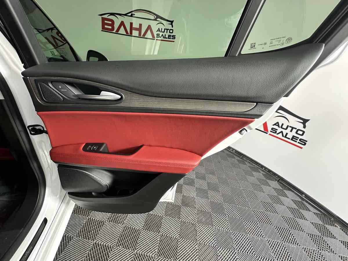 Used 2021 Alfa Romeo Stelvio Ti w/ Active Assist 2 Package TI image 20