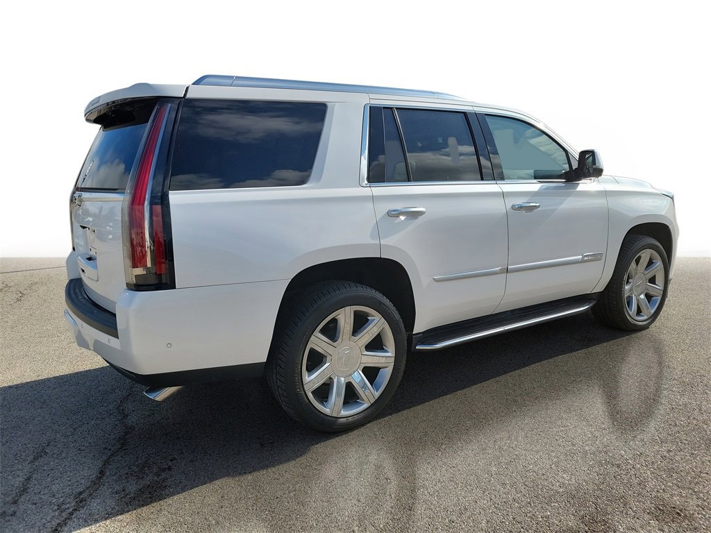 Used 2019 Cadillac Escalade Luxury image 4