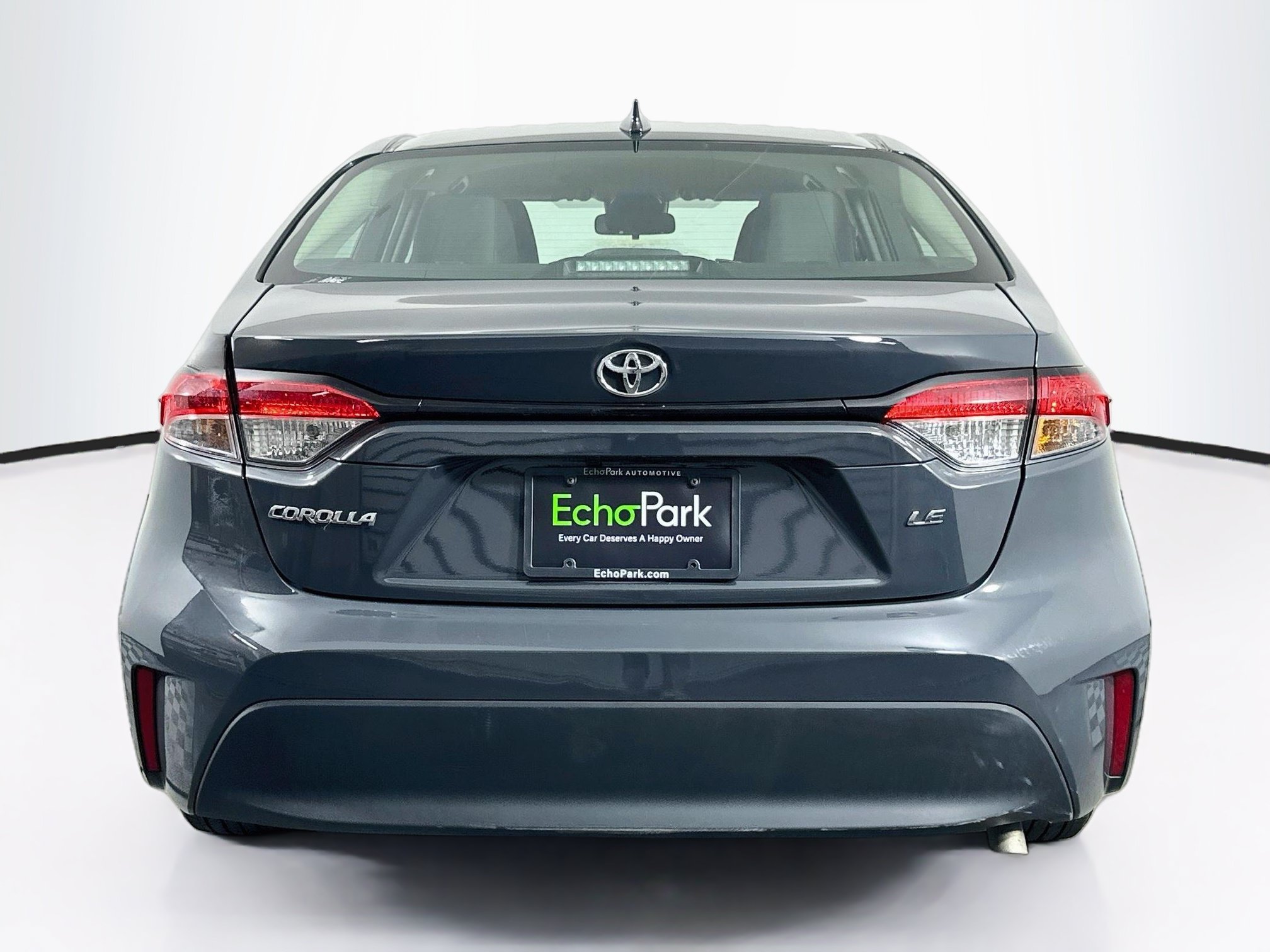 Used 2025 Toyota Corolla LE FWD image 7