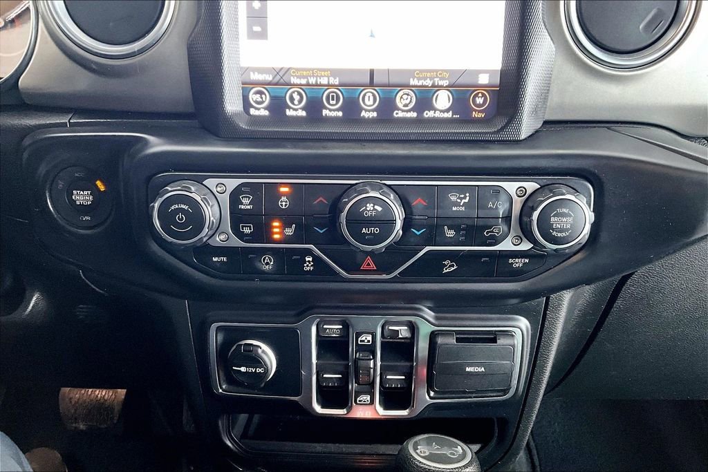 Used 2019 Jeep Wrangler Unlimited Sahara w/ Uconnect 4C Nav & Sound Group AWD/4WD image 14
