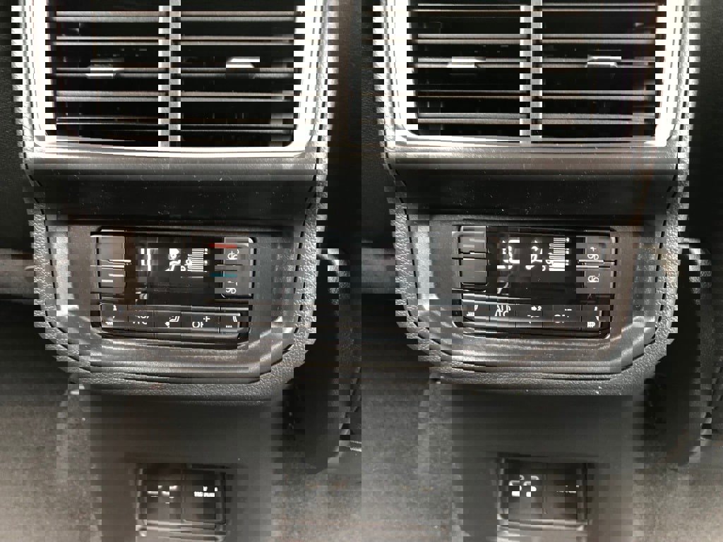 New 2025 Volkswagen Atlas SEL Premium R-Line image 34