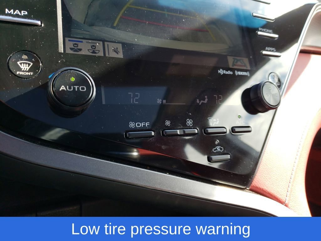 Used 2019 Toyota Camry XSE image 23