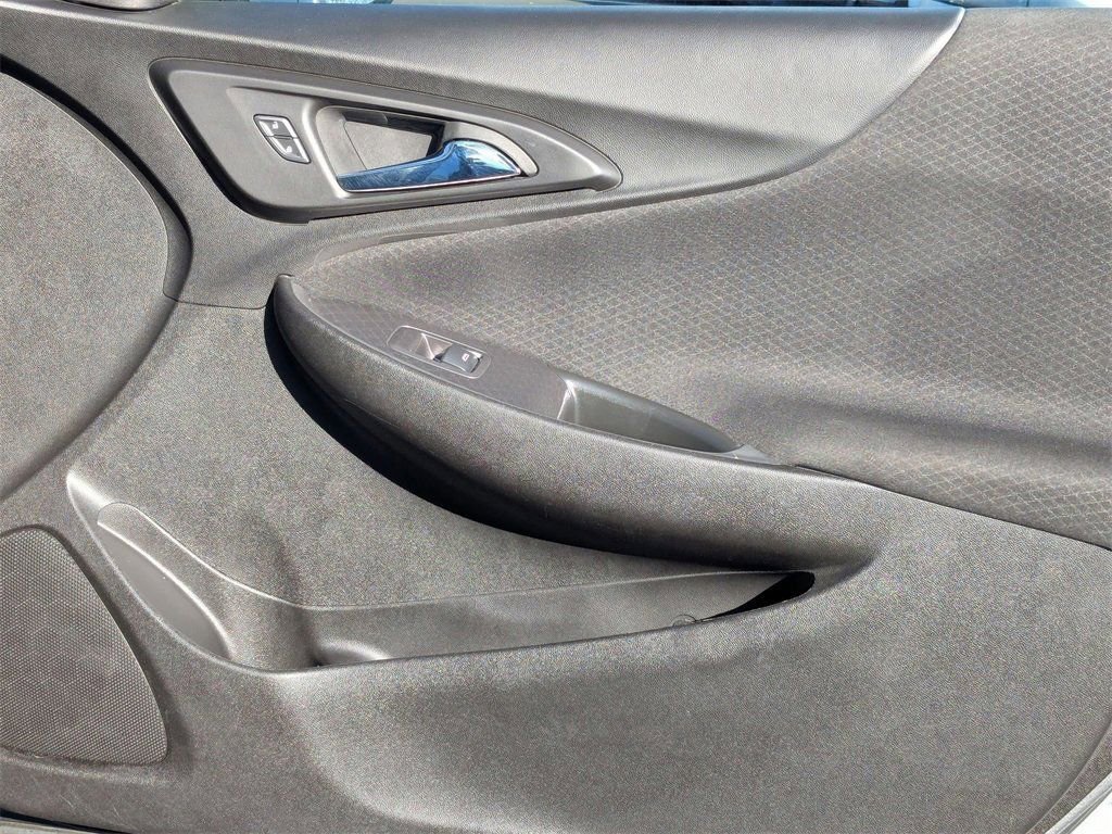Used 2023 Chevrolet Malibu LT image 39