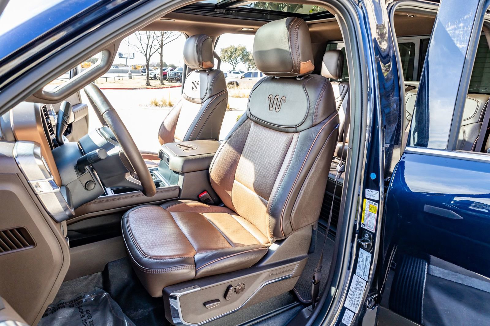 Used 2025 Ford F250 King Ranch w/ Snow Plow Prep Package image 29