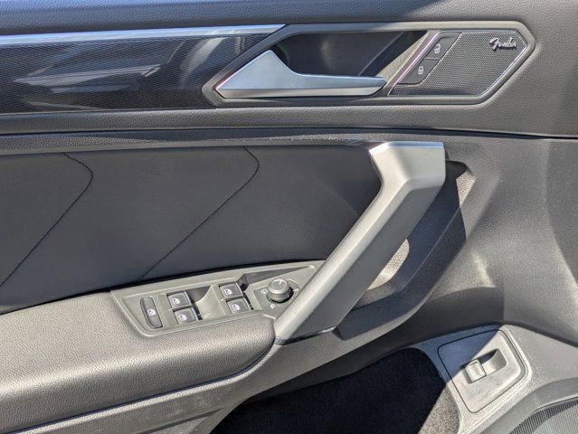 Used 2019 Volkswagen Tiguan SEL Premium AWD/4WD image 15
