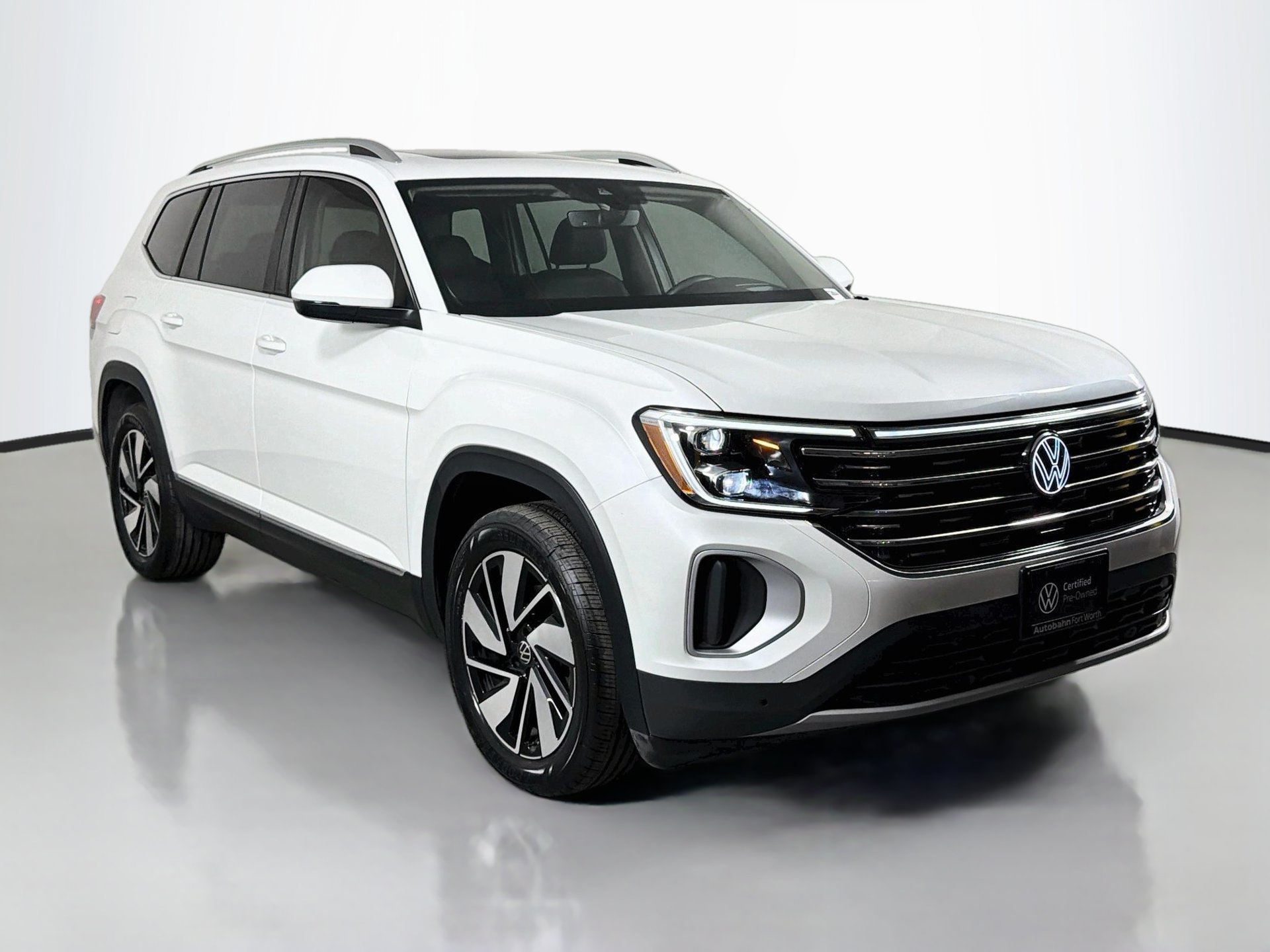 Certified 2025 Volkswagen Atlas SEL AWD/4WD image 3