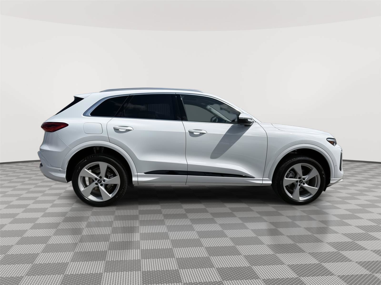 New 2026 Audi Q5 Premium Plus AWD/4WD image 6