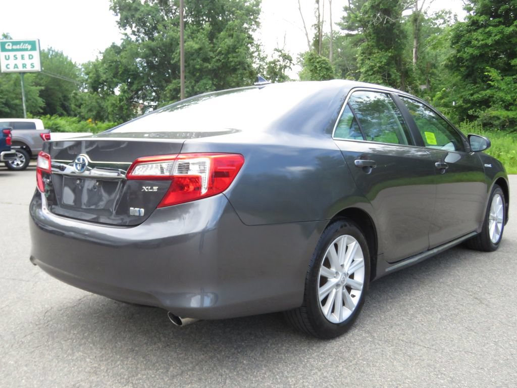 Used 2014 Toyota Camry XLE w/ Leather Package FWD image 5