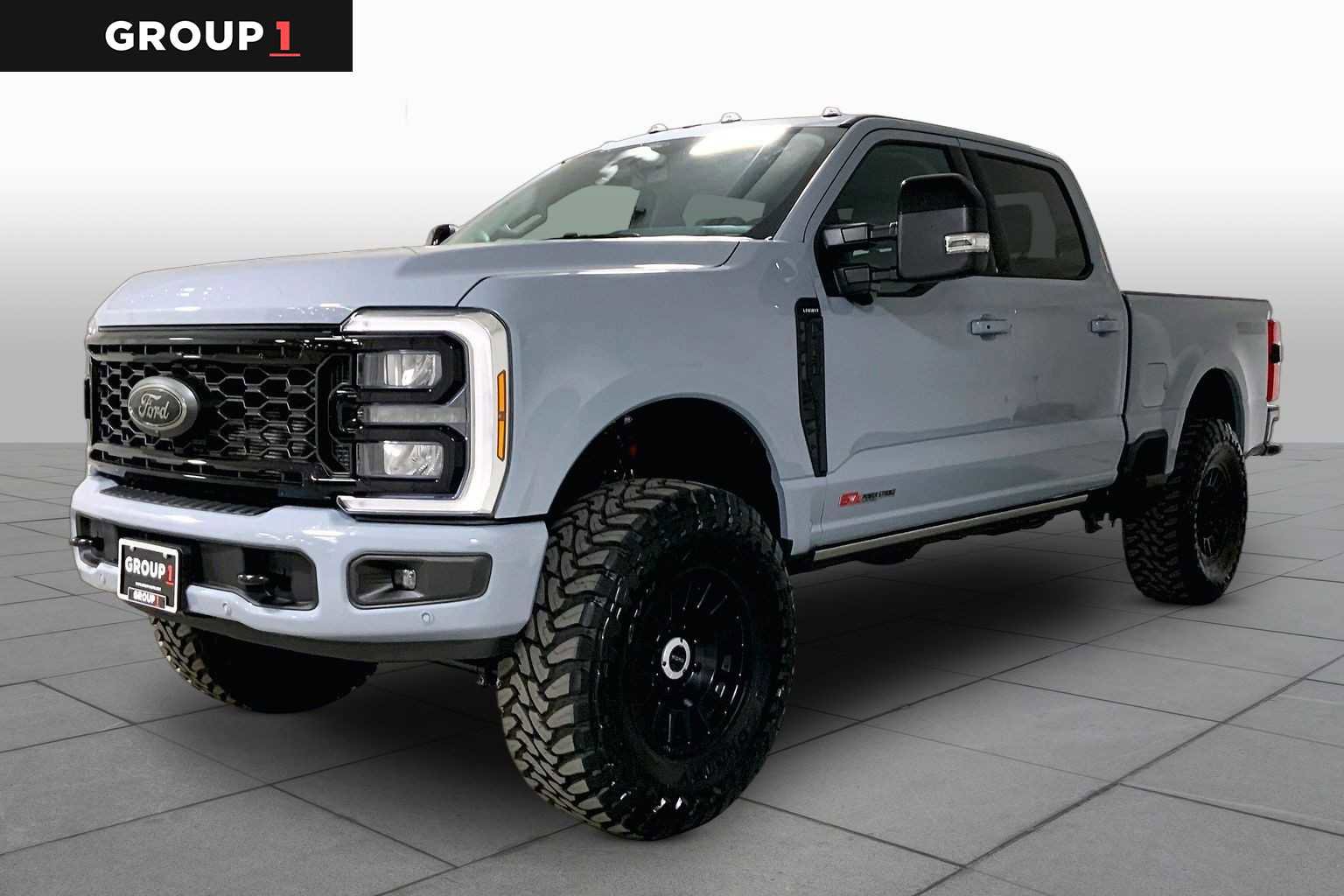 Used 2026 Ford F350 Lariat w/ Tremor Off-Road Package AWD/4WD image 1