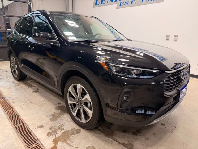 Used 2025 Ford Escape Platinum AWD/4WD video 2