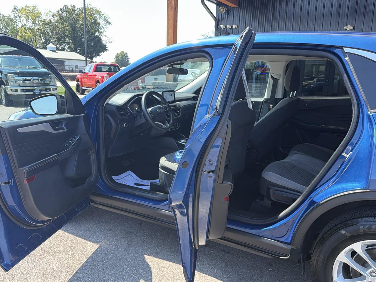 Used 2022 Ford Escape SE AWD/4WD image 7
