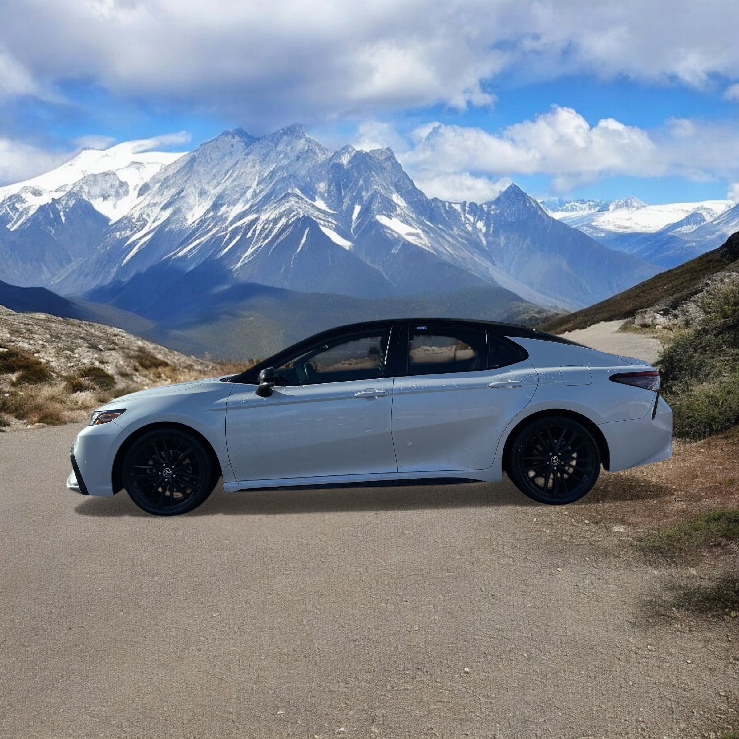 Certified 2021 Toyota Camry XSE image 2