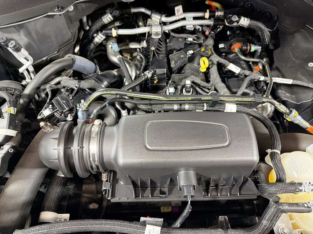 Used 2023 Ford Explorer XLT w/ Equipment Group 202A AWD/4WD image 32