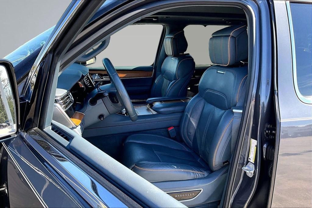 Used 2022 Jeep Grand Wagoneer Series II w/ Flexible Seating Group image 25