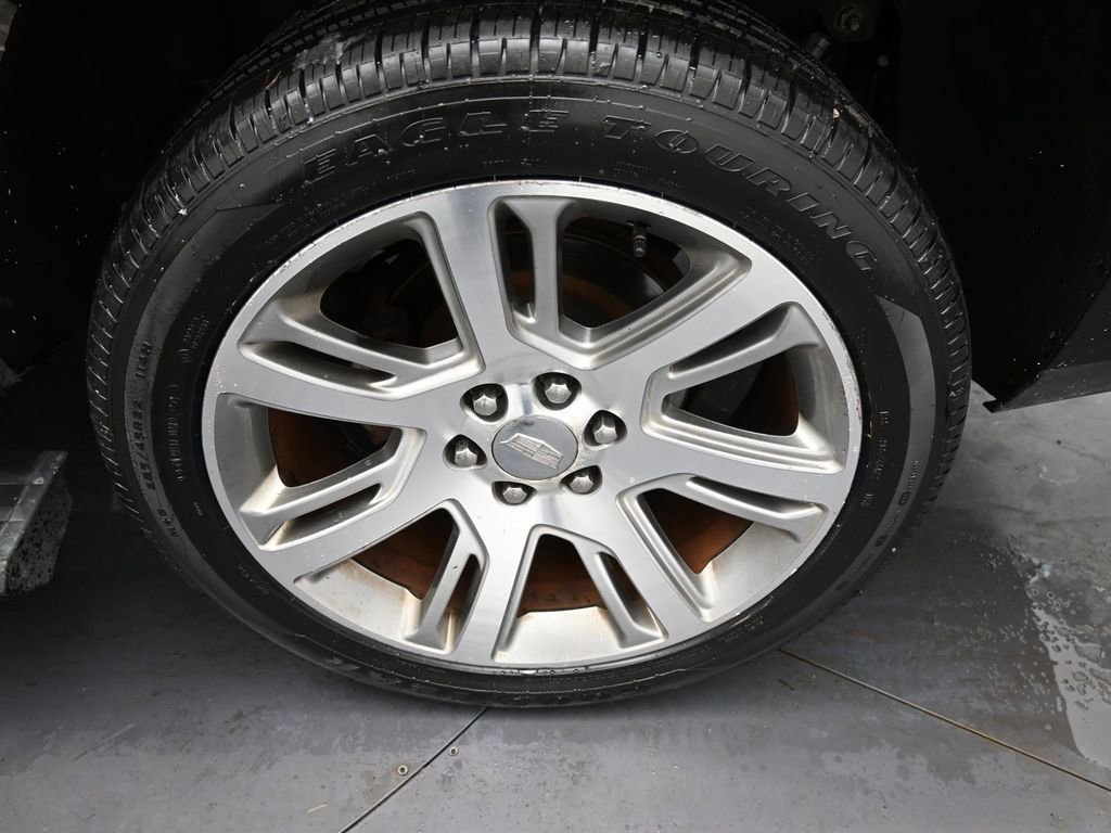 Used 2017 Cadillac Escalade Premium Luxury image 36