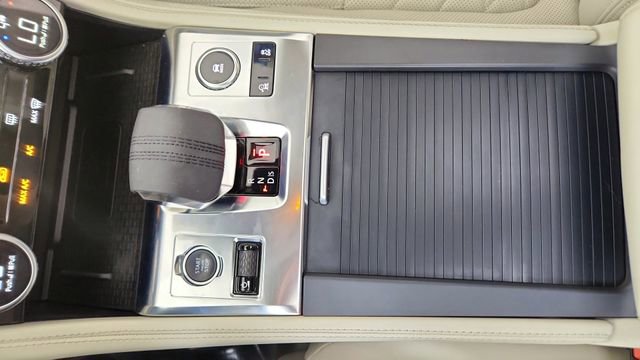 Used 2021 Jaguar F-PACE S image 47