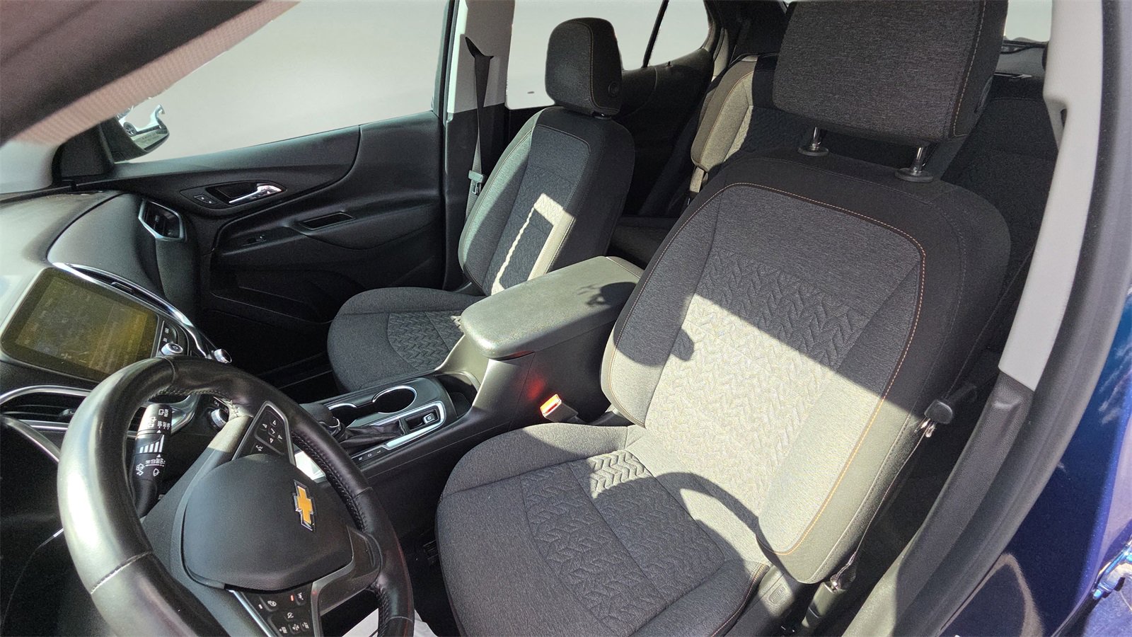 Used 2022 Chevrolet Equinox LT image 35