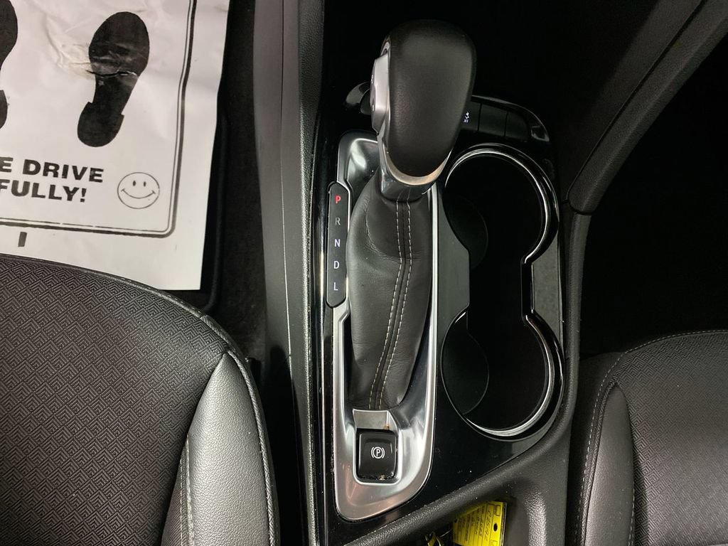 Certified 2023 Buick Encore GX Preferred w/ Cold Weather Comfort Package FWD image 19