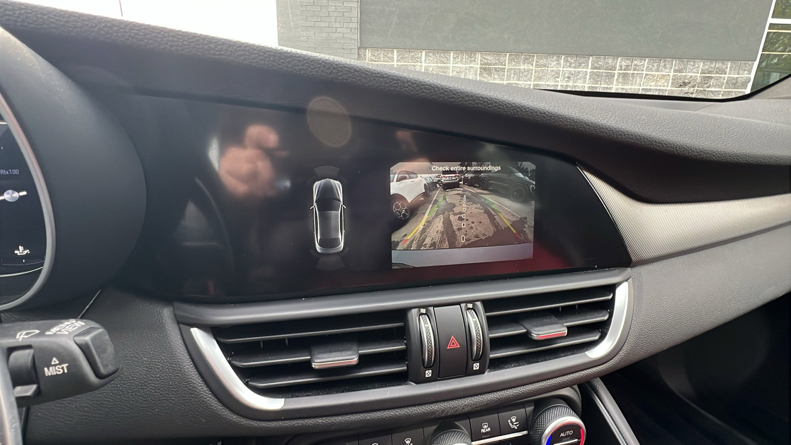 Used 2024 Alfa Romeo Giulia Veloce image 31