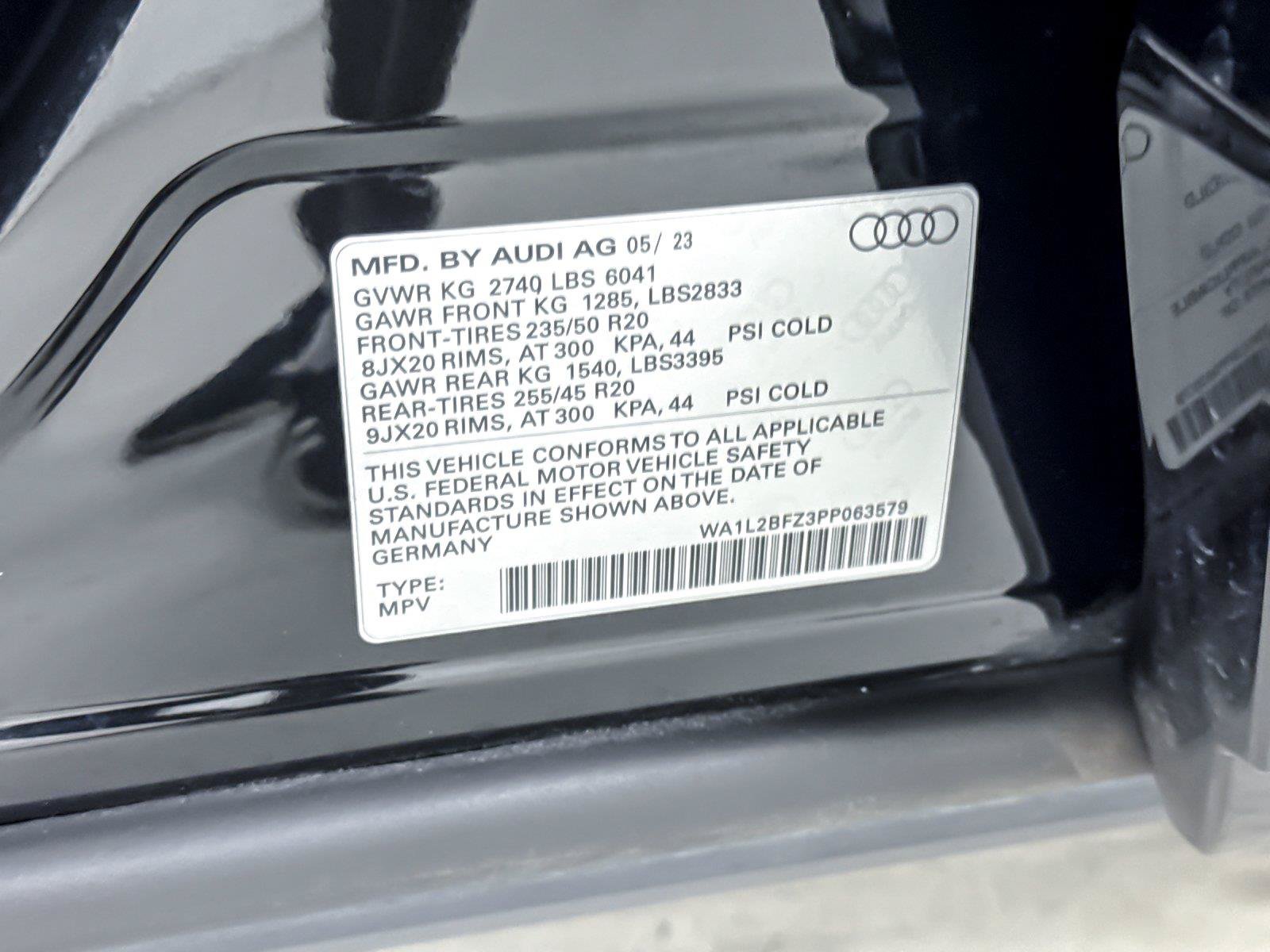 Certified 2023 Audi Q4 e-tron Premium Plus w/ Premium Plus AWD/4WD image 29