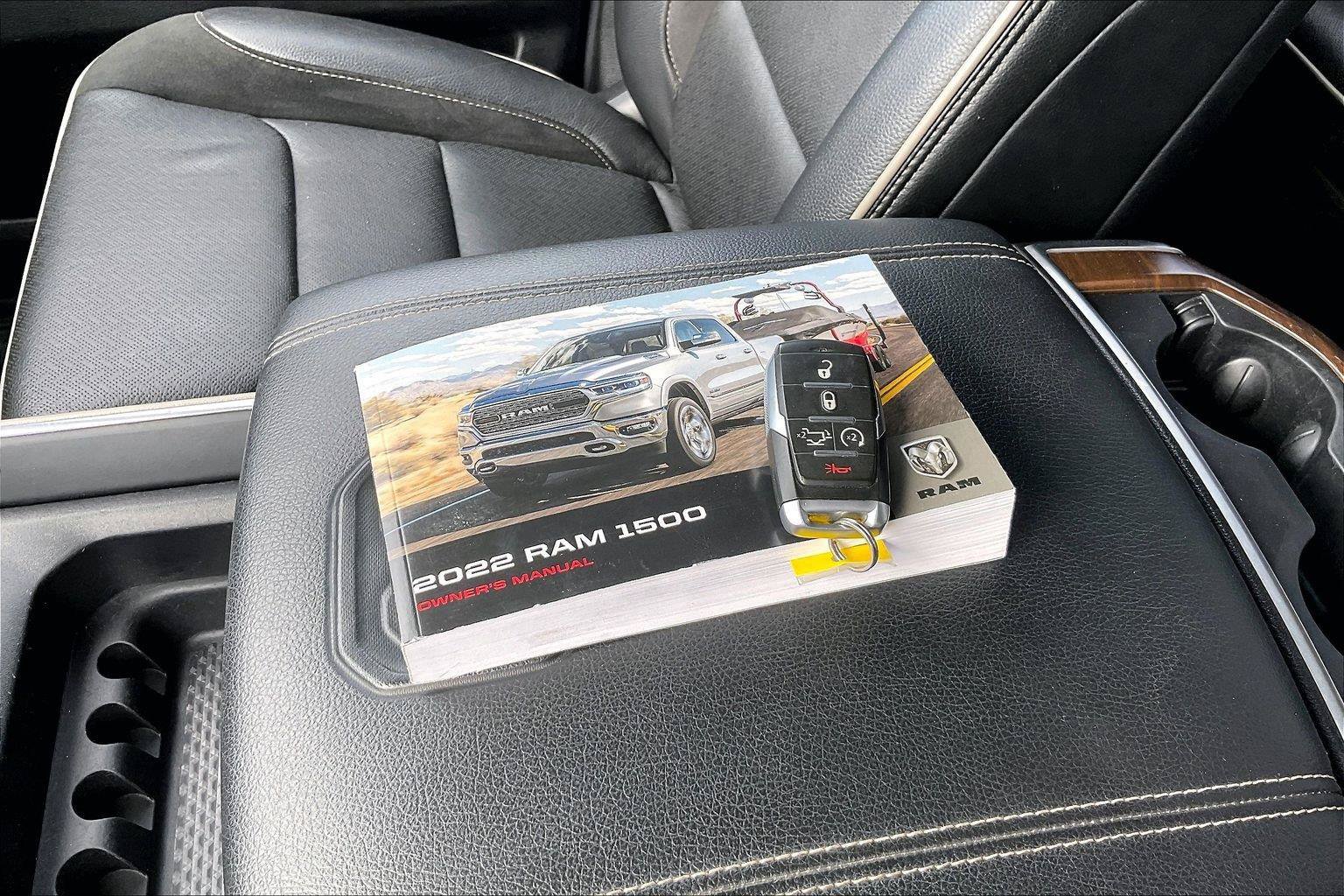 Used 2022 RAM 1500 Laramie AWD/4WD image 12